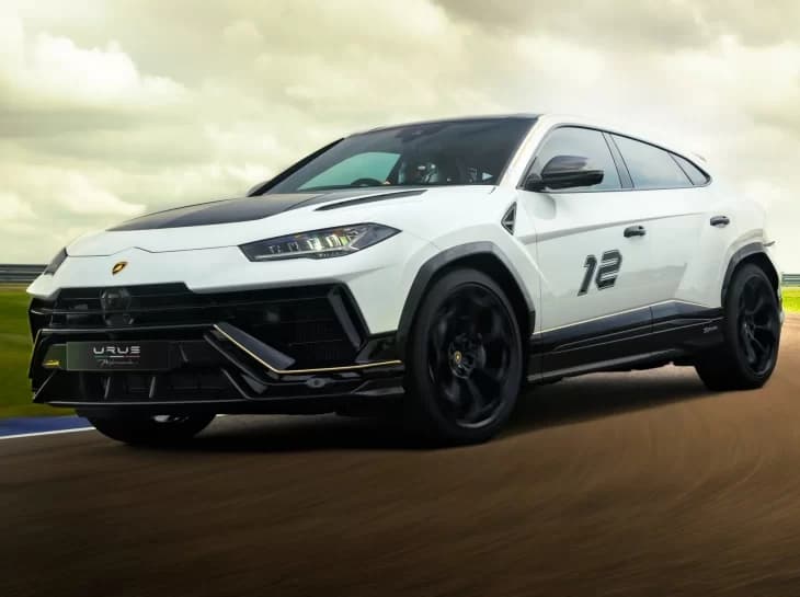 Lamborghini recompensa os compradores mais fiéis