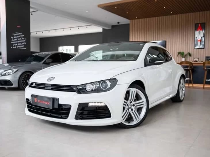 O Golf tem um primo que vale meio milhão. Conhece?
