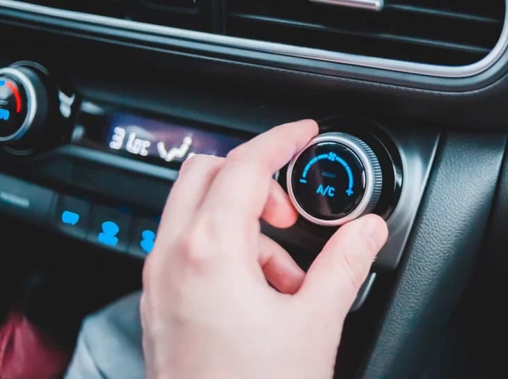 Cinco carros com ar-condicionado por R$ 30 mil
