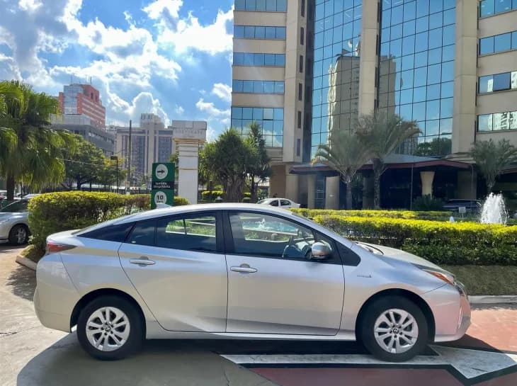 5 carros híbridos e elétricos por até R$ 110 mil