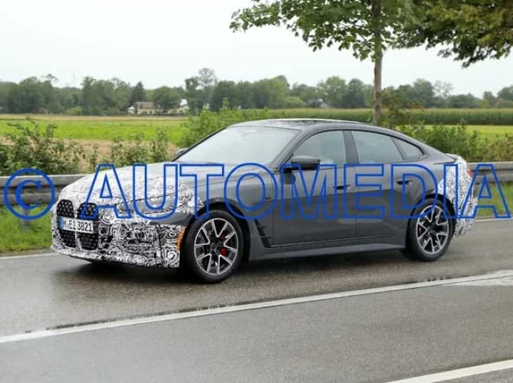 BMW Série 4 Gran Coupe surge com disfarces