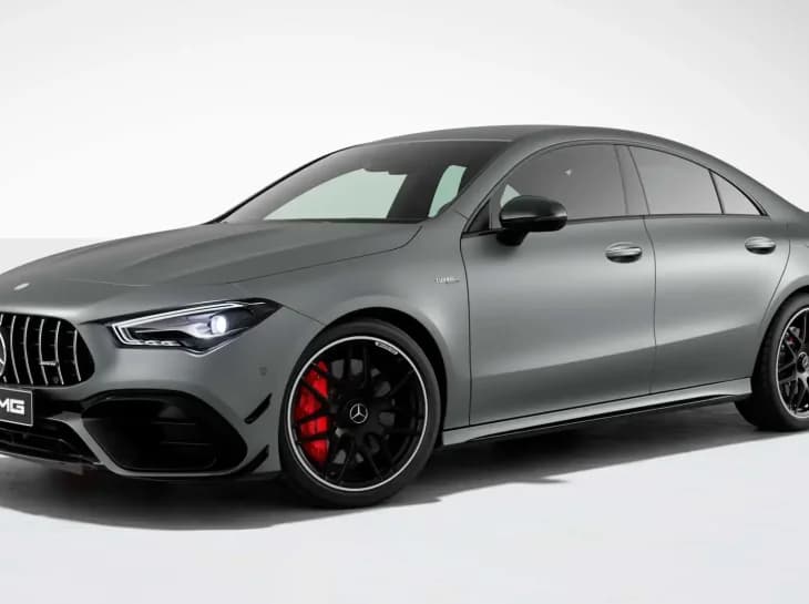 Mercedes-Benz renova linha AMG no Brasil