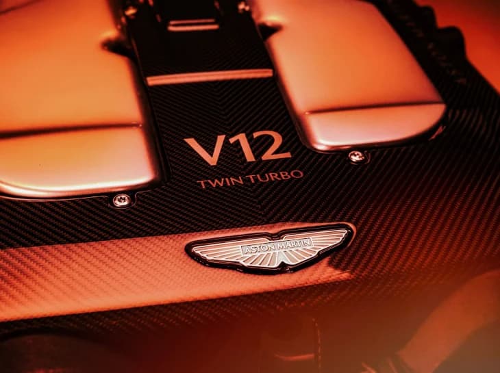 Aston Martin ressuscita motor V12