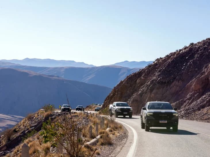 Como a altitude afeta o desempenho do carro?