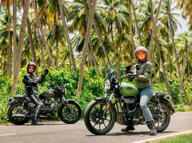 Royal Enfield reduz opções de cores e grafismos