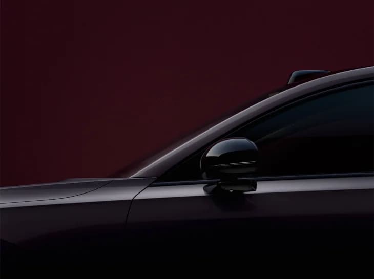 Sedã elétrico da Volvo tem mais imagens reveladas