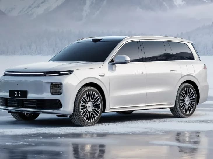 Leapmotor D19: SUV de luxo com 724 cv de potência!