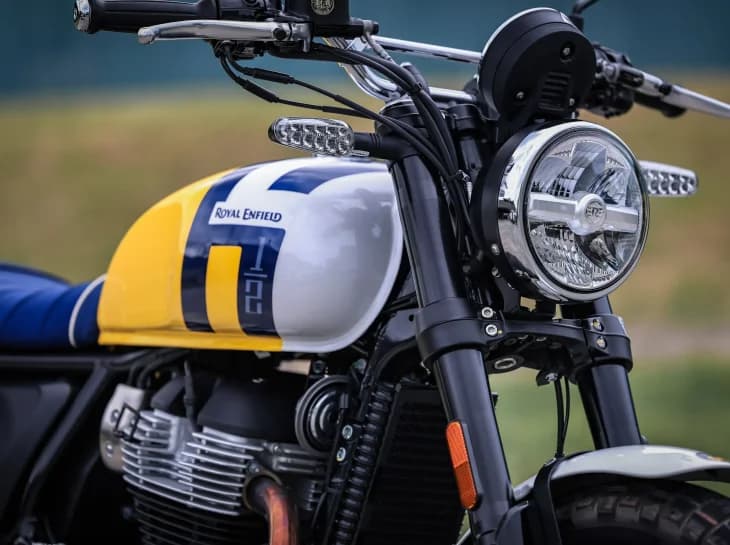 Royal Enfield lança a scrambler Bear 650