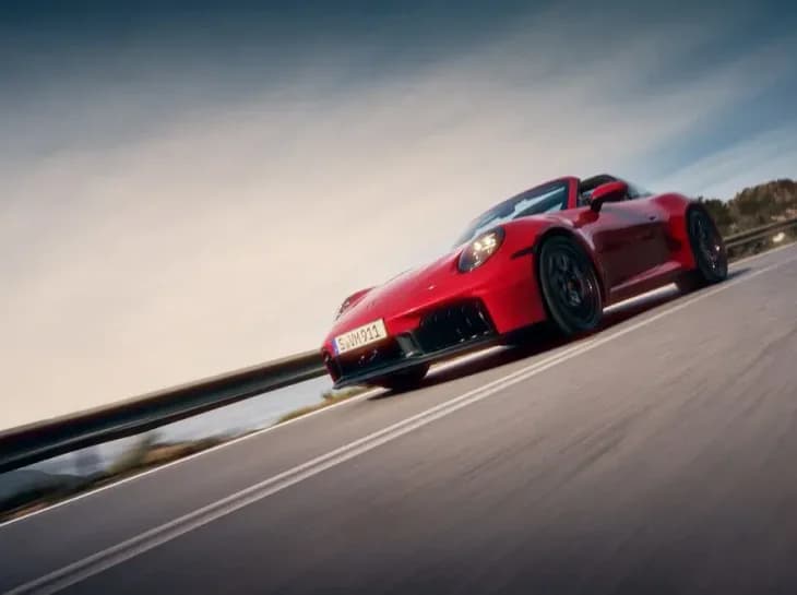 Porsche 911 Targa 4 GTS híbrido entra em pré-venda