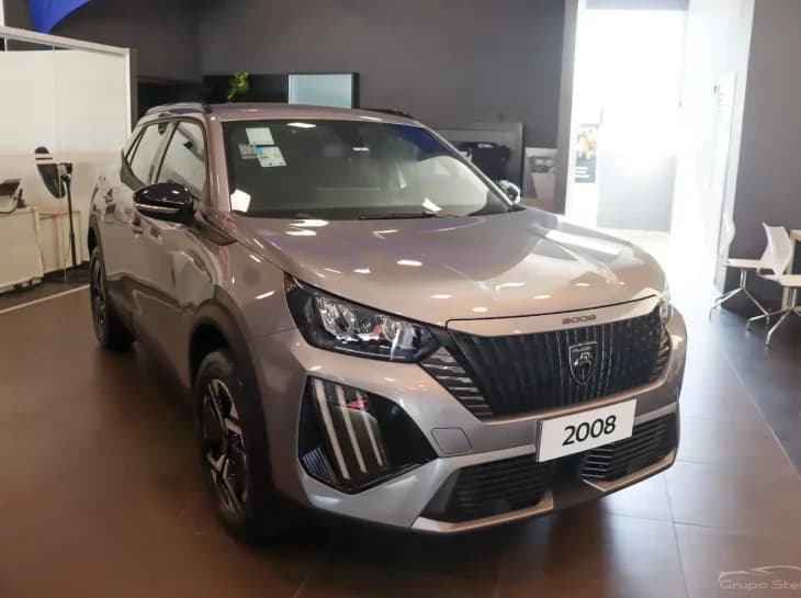 Peugeot 2008 tem desconto de até R$ 37 mil