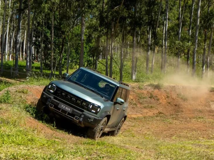 Jetour T2 4x4 é SUV híbrido que faz off-road raiz