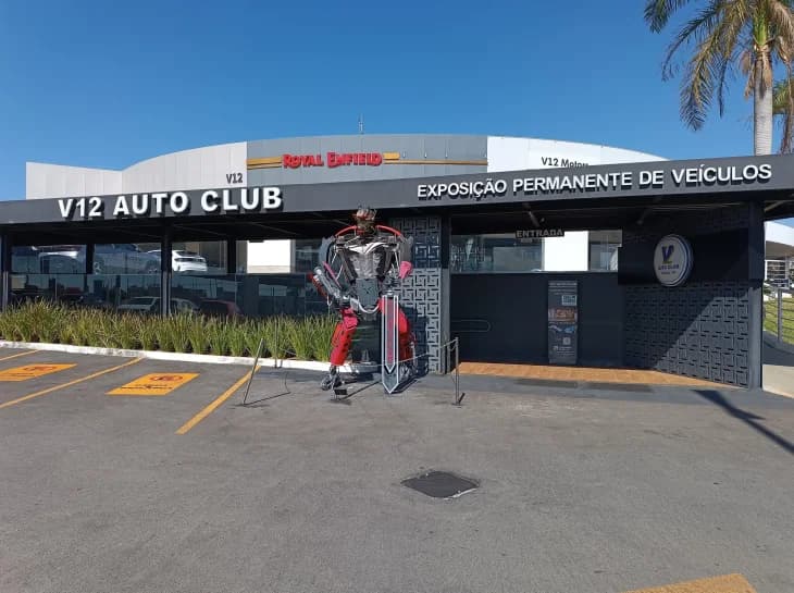 V12 Auto Club: um museu de carros muito especial
