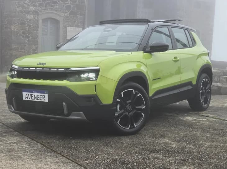 Jeep Avenger 0km ou SUV seminovo? Veja as opções