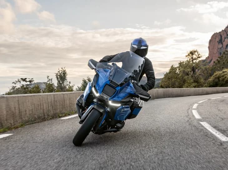 BMW R 1300 RT ganha nova versão Impulse no Brasil