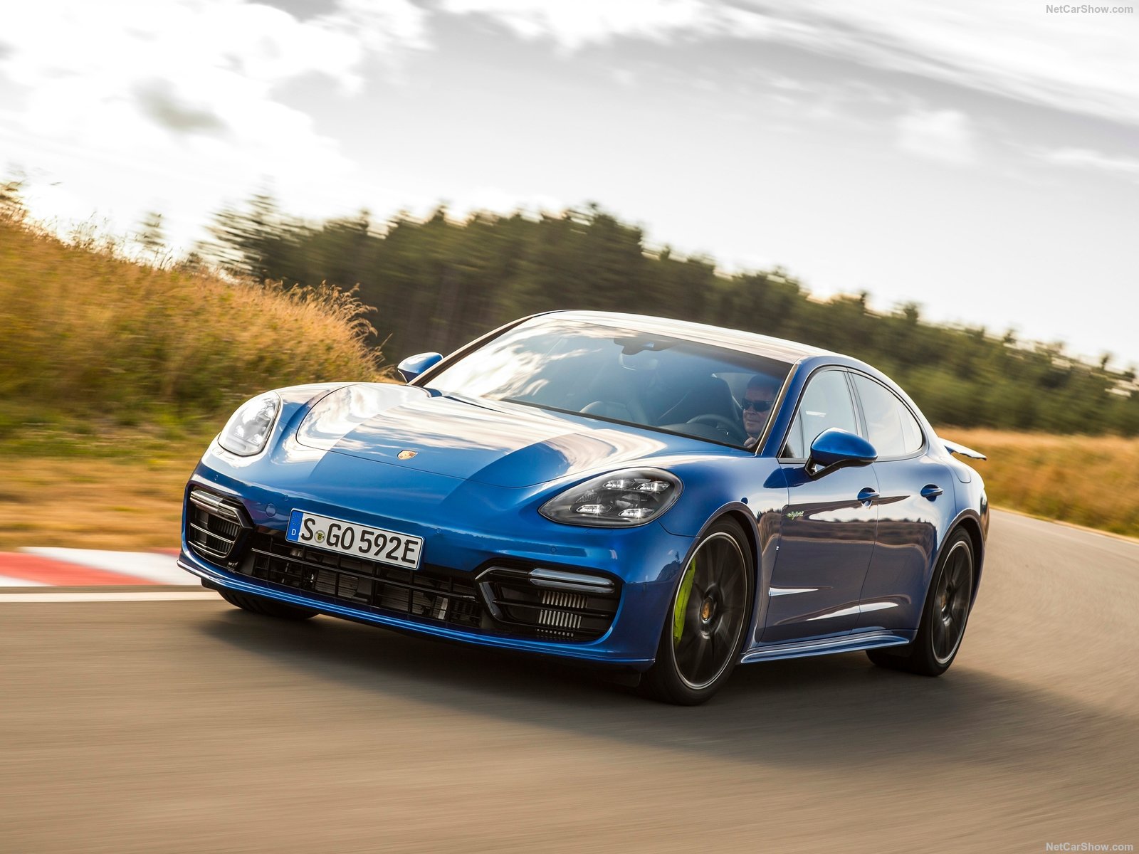 Porsche Panamera Turbo S e-Hybrid