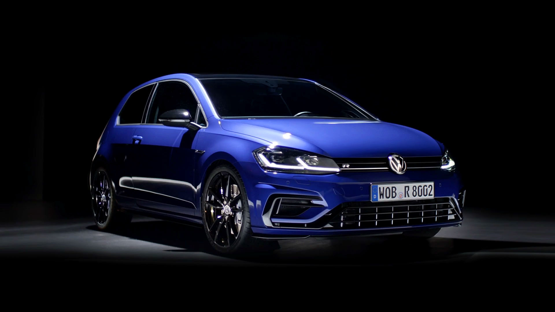 vw-golf-r-with-performance-package_2