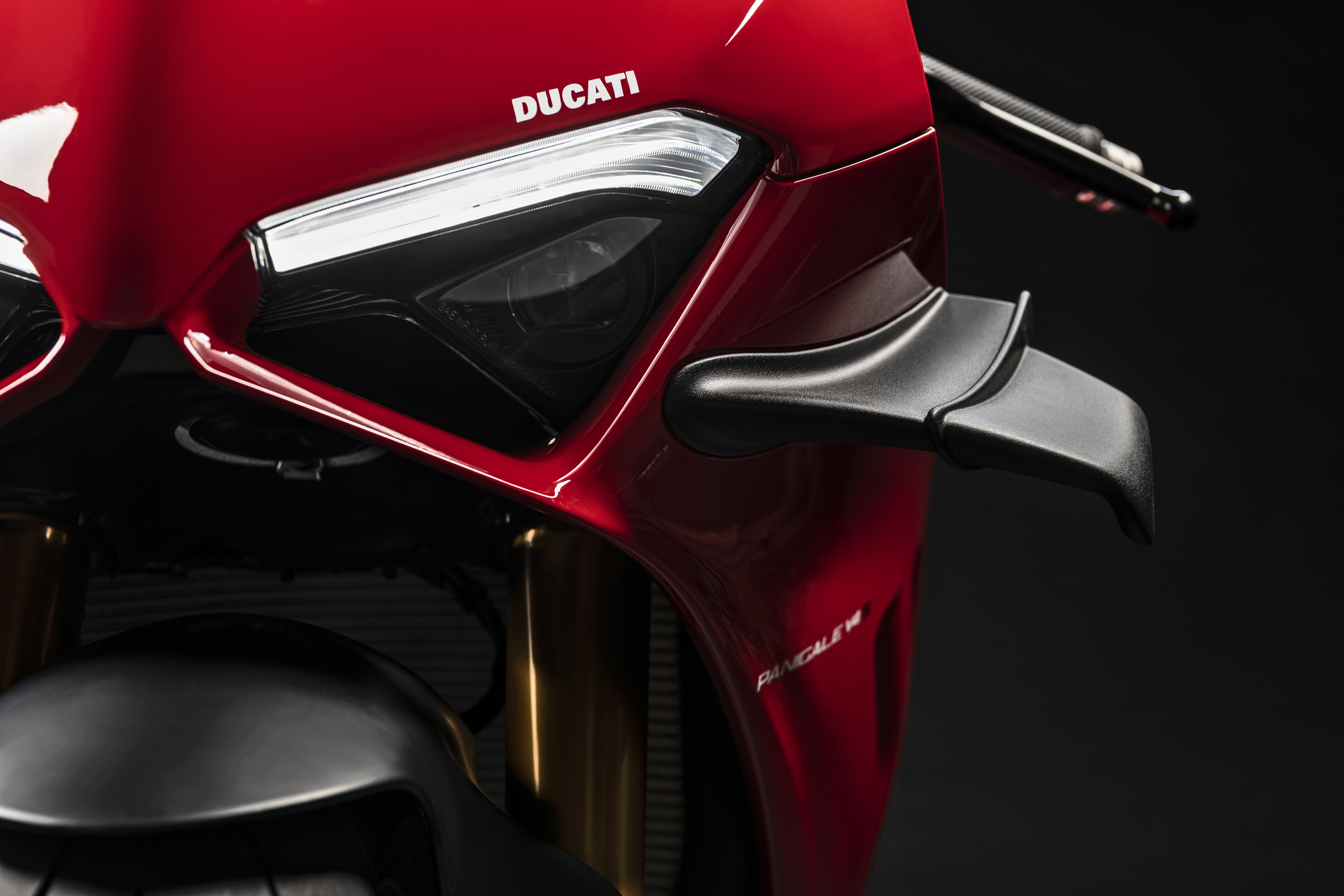 Ducati Panigale V4 S 2020 ganha asas da MotoGP; preço sobe a R