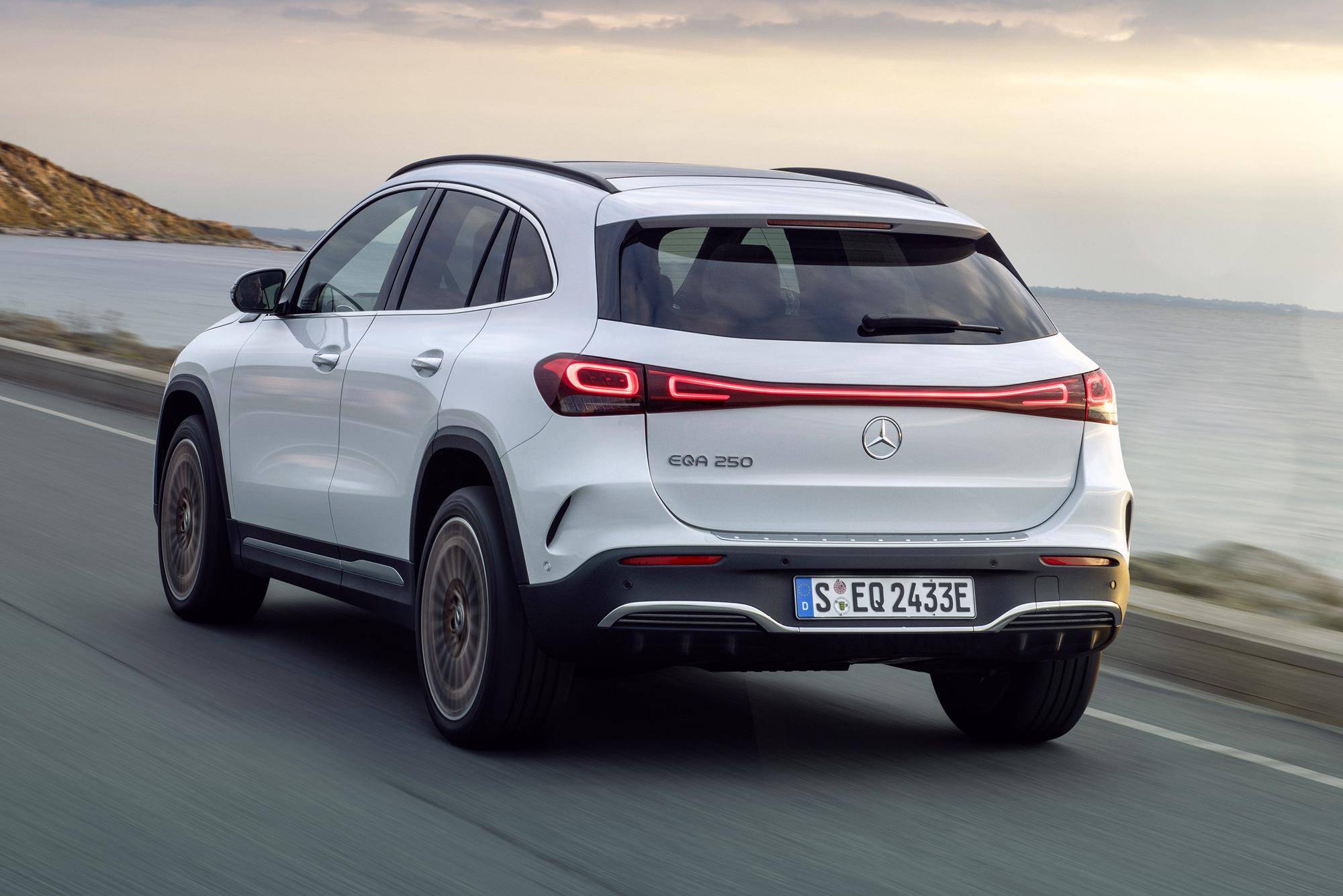 Mercedes EQA é o novo SUV elétrico da marca