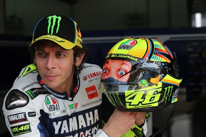 Multicampeão Valentino Rossi se aposenta e entra para Hall da Fama da  MotoGP