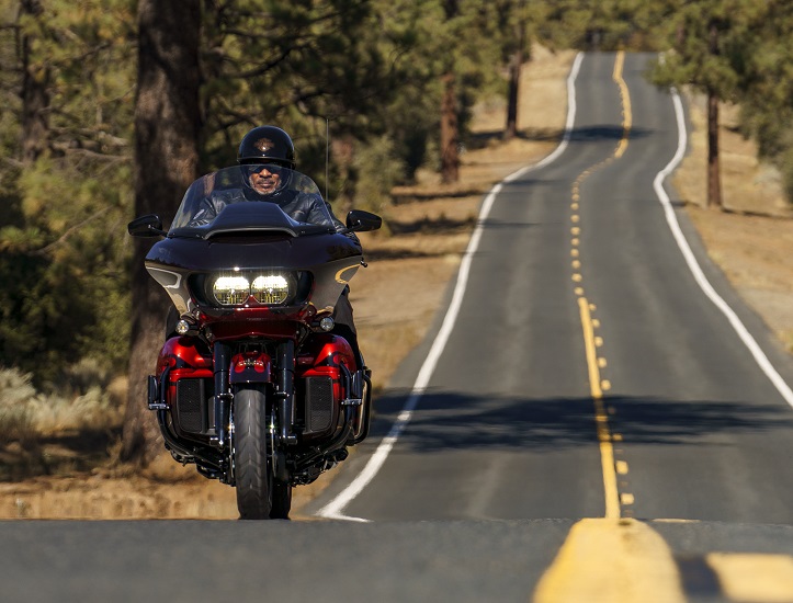 Harley Davidson Road Glide Limited (1)