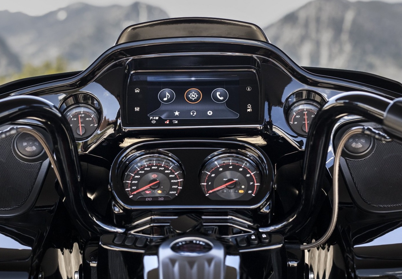 Harley Davidson Road Glide Limited (4)