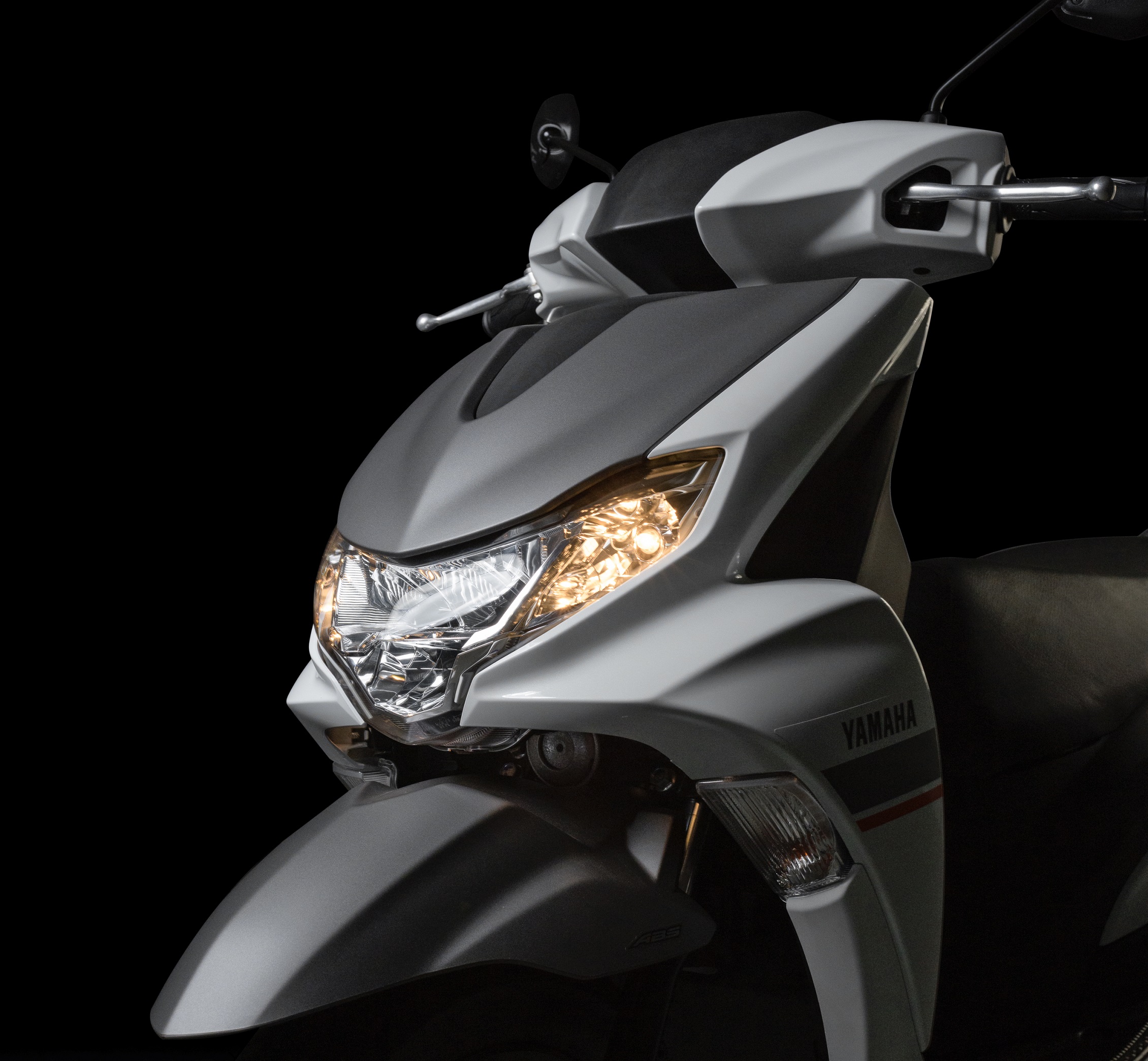 Yamaha apresenta um novo scooter o Fluo 125 ABS