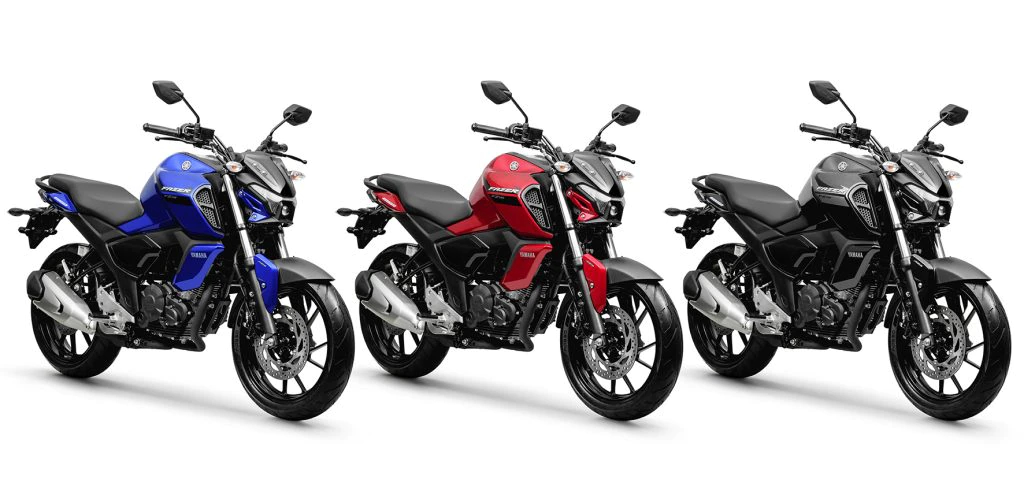  Yamaha Fz15 é oferecida nas cores Midnight Black (preta metálica), Racing Blue (azul metálica) e Magma Red (vermelha metálica)