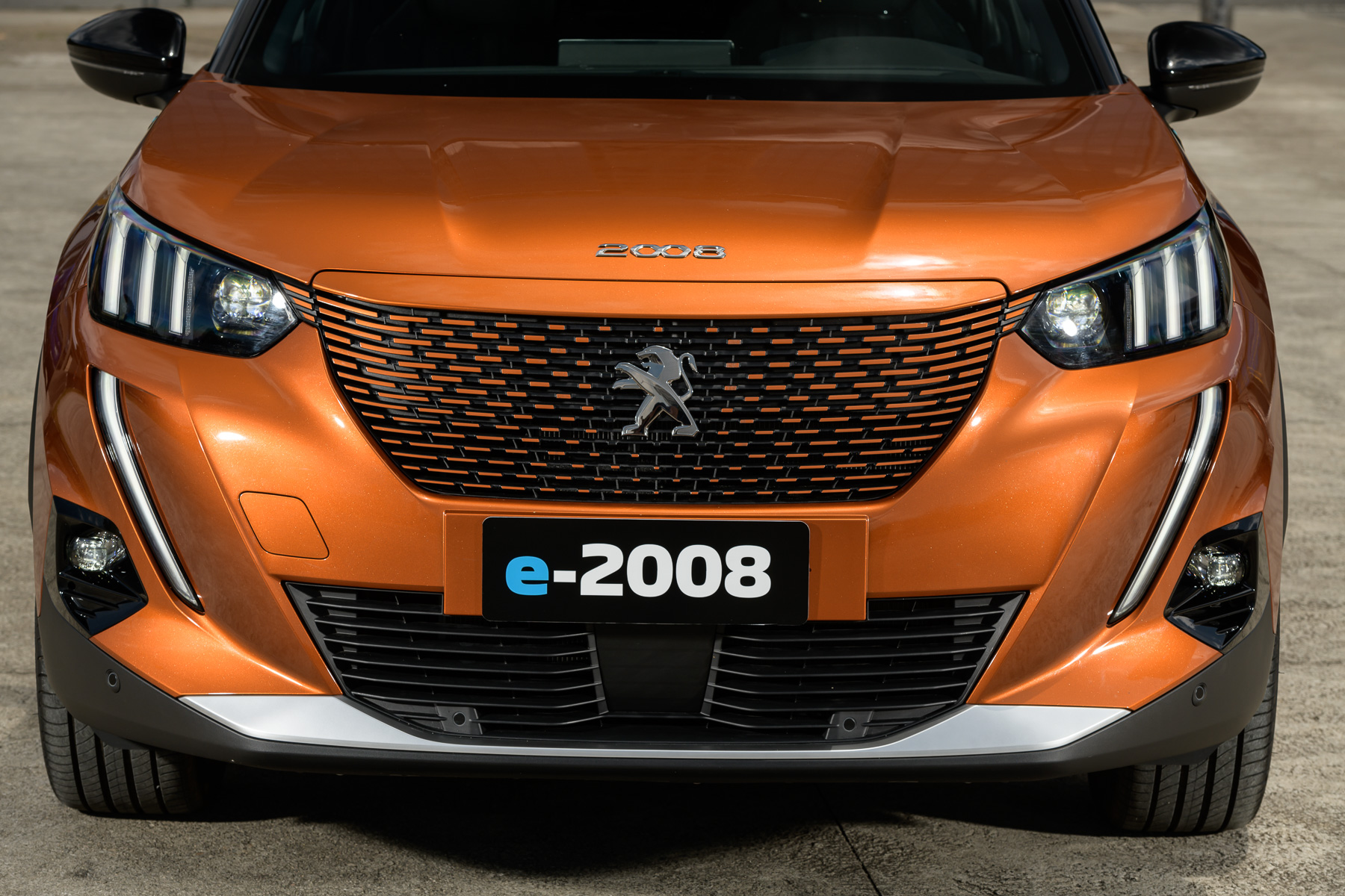 Peugeot E 2008 7