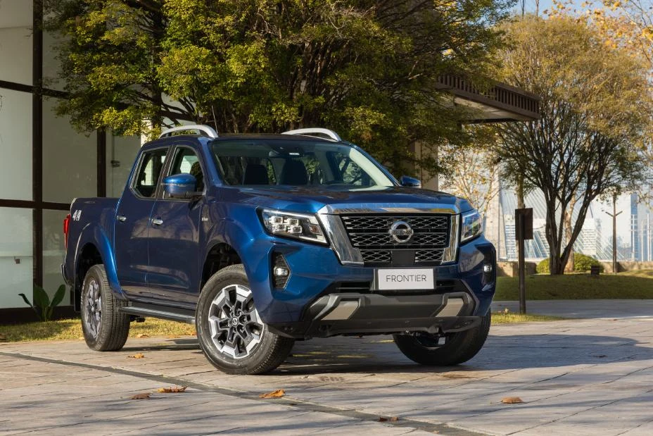 Nissan Frontier 2024 chega com queda nos preços