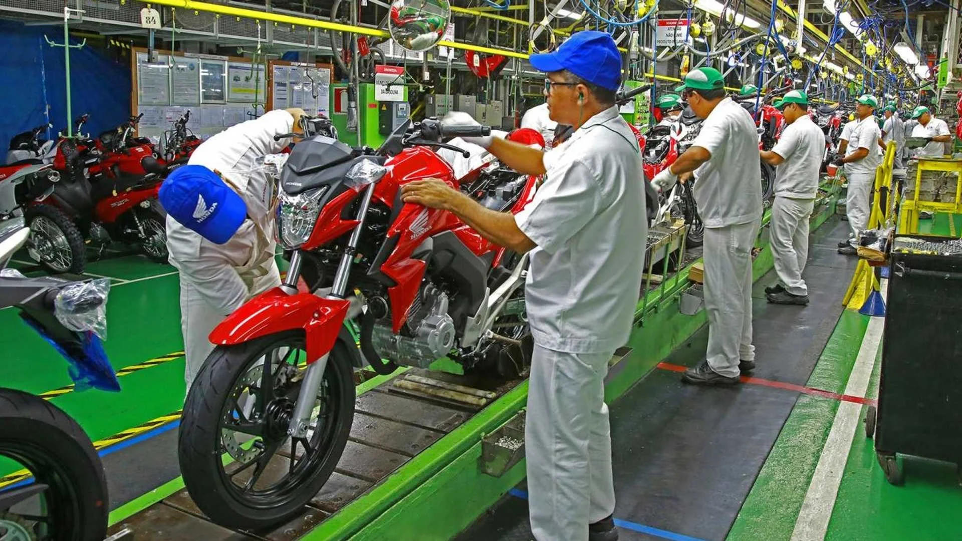 Produção De Motos Em Manaus