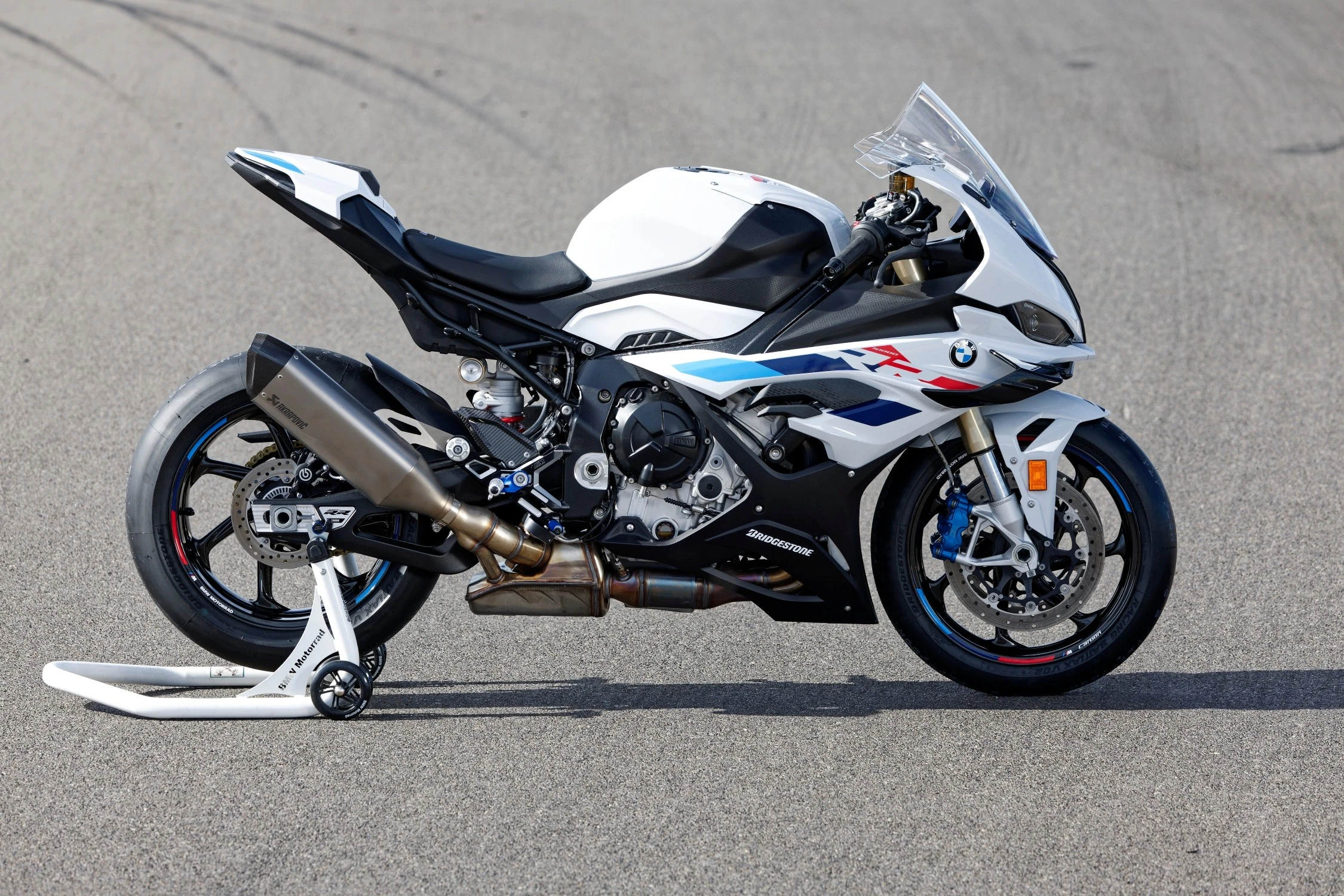 Nova BMW S 1000 RR chega às lojas; confira os preços e detalhes