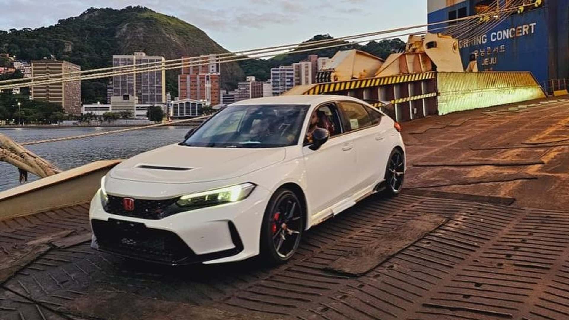 Honda Civic Type R: Aceleramos esse carro esportivo na Webmotors