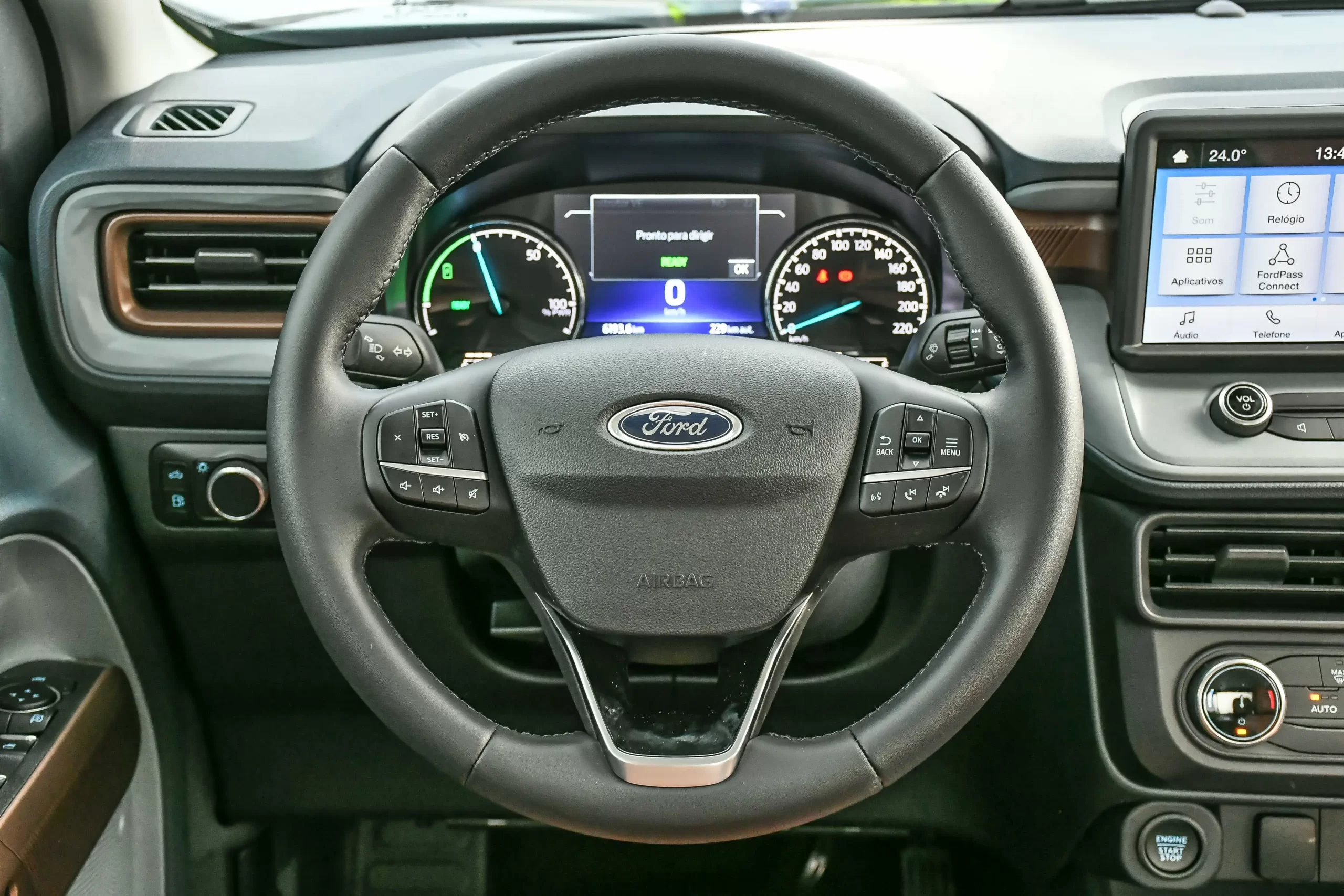 Ford Maverick Hybrid 8807