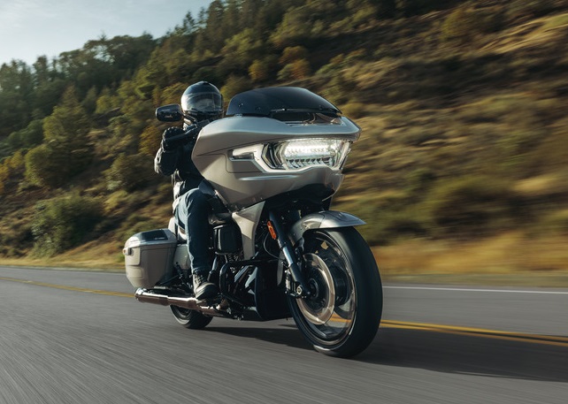 Cvo deals road glide