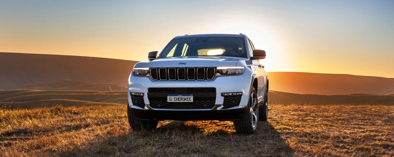 Novo Jeep Grand Cherokee Chega Ao Brasil E Mira BYD, Volvo E Audi; Veja ...