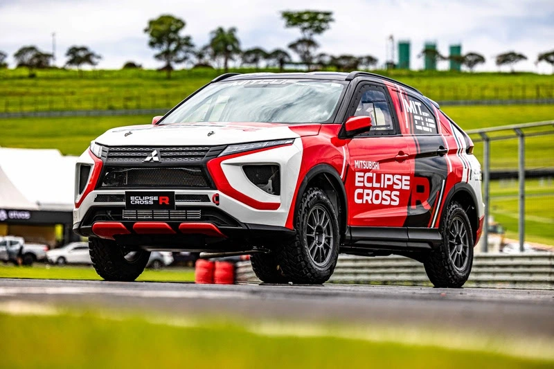 Eclipse Cross R Destaque