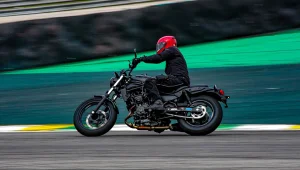 Kawasaki Eliminator 500 Na Pista (1)