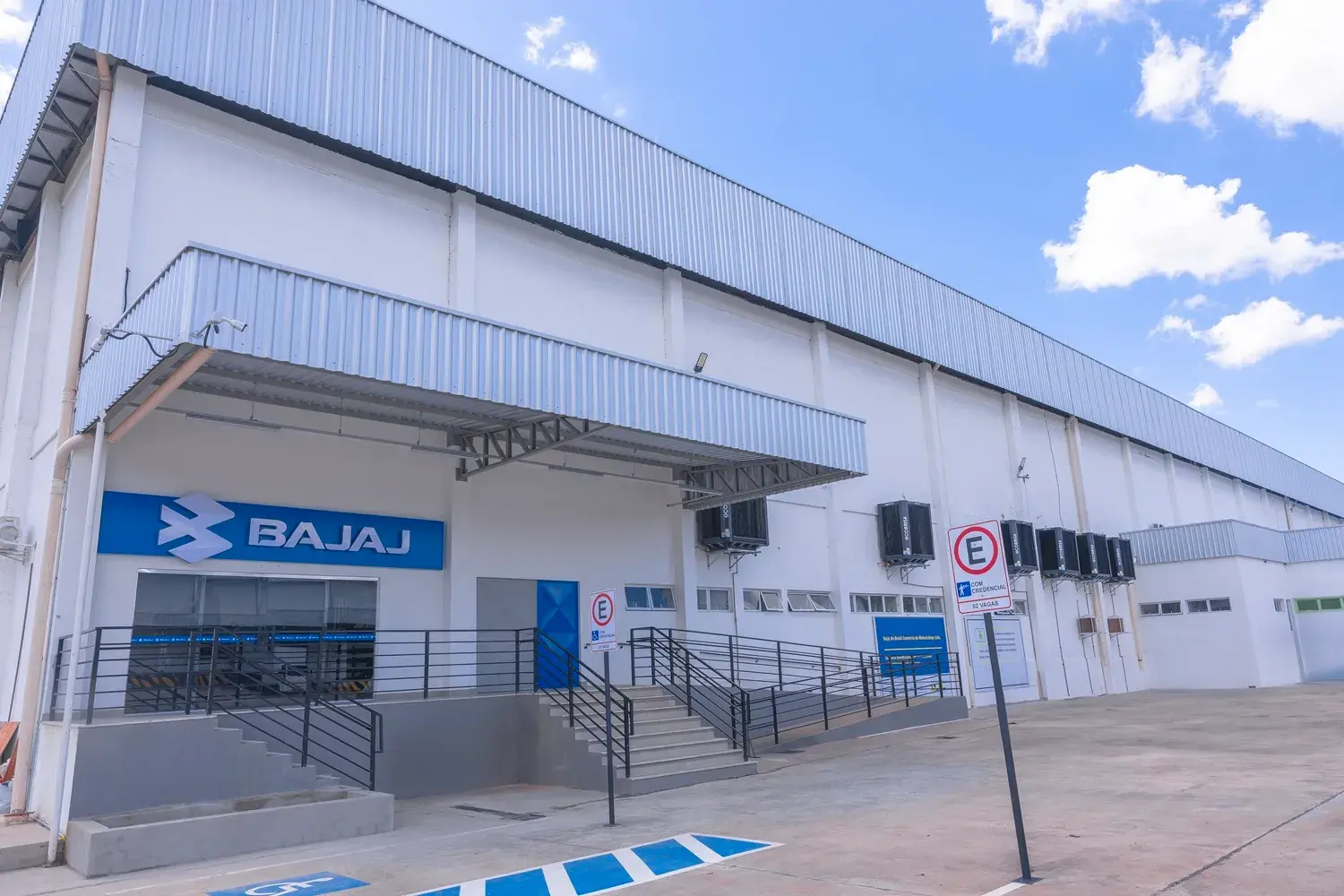 Fabrica Bajaj Manaus 16