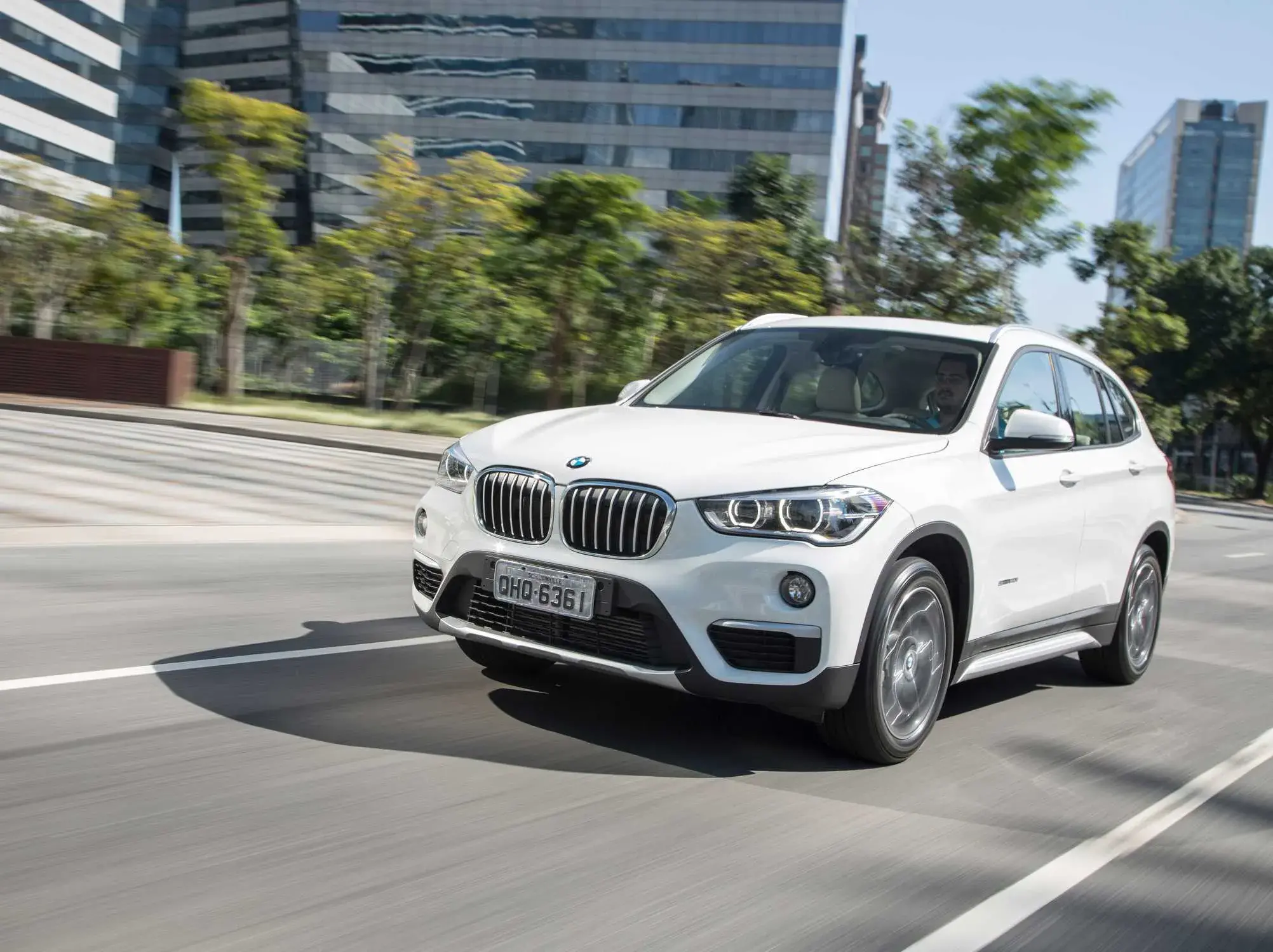 P90318621 Bmw X1 2019 08 2018 2004px