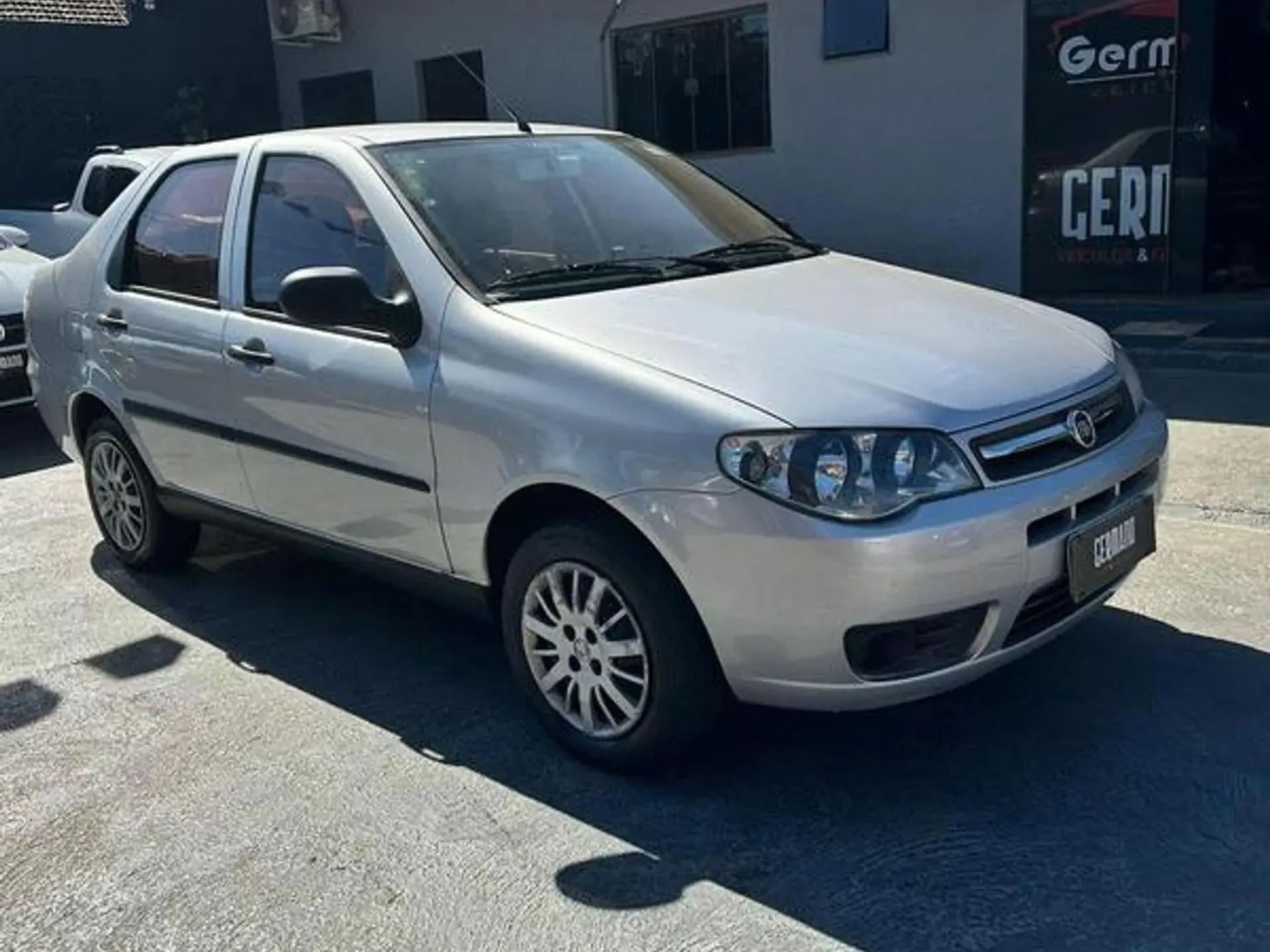 Fiat Siena 1.0 Mpi Fire 8v Flex 4p Manual Wmimagem12265709177 5 sedãs usados valentes