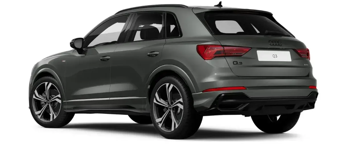 3 Audi Q3 Performance Black Plus