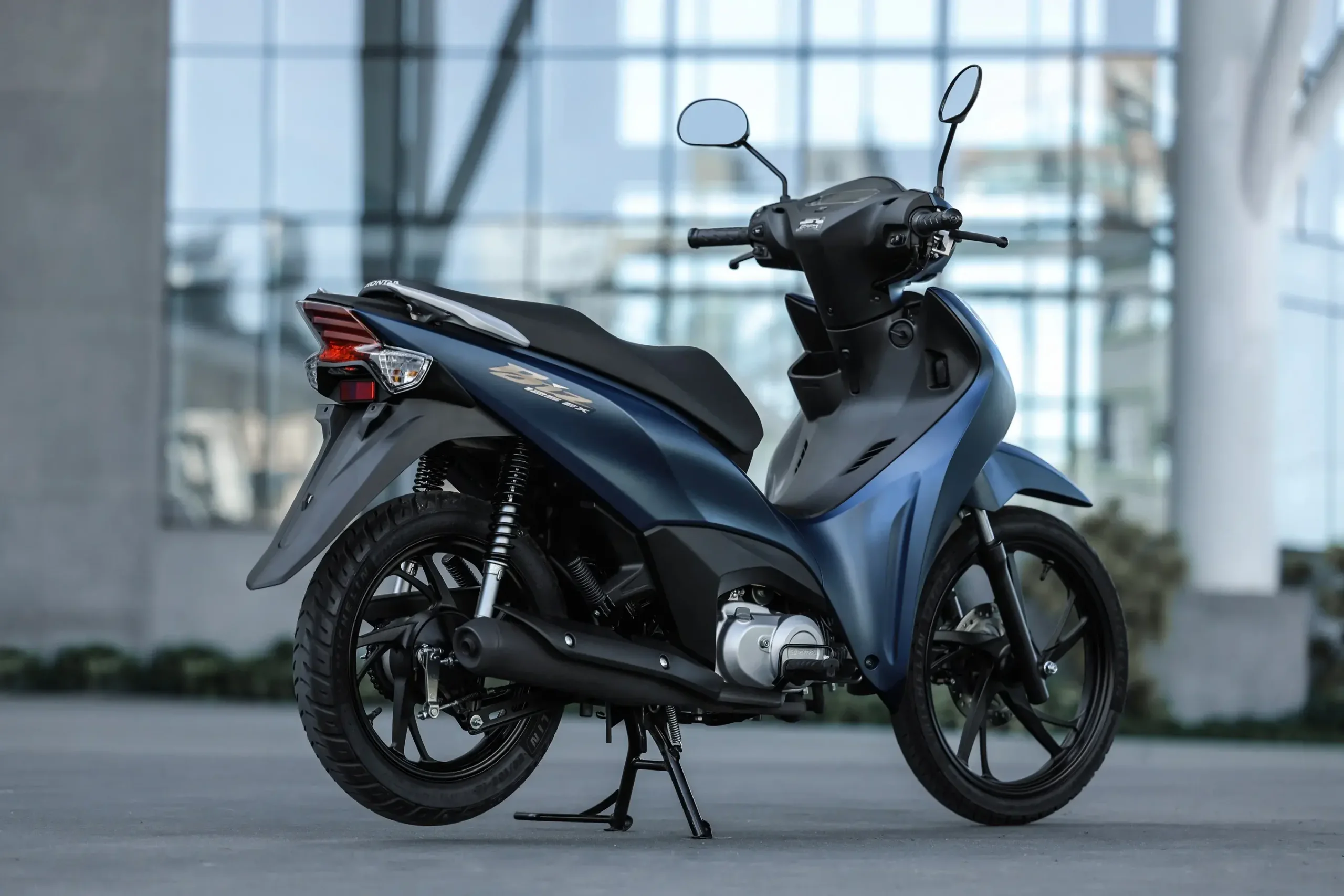 Honda Biz 125 Ex 2025 (11)