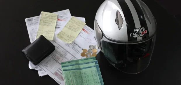 Como vender moto capacete documentos