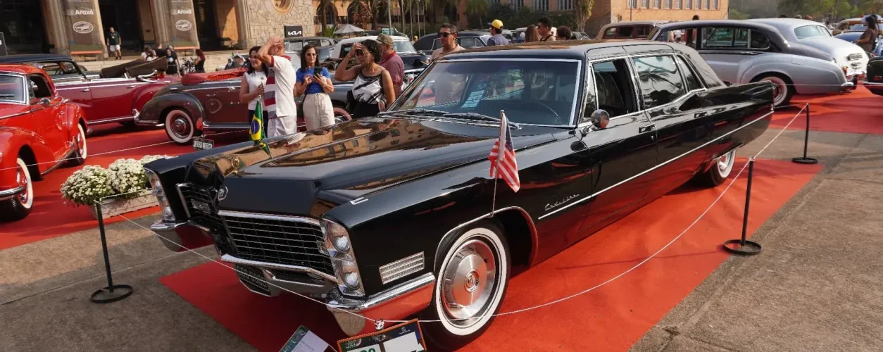 Cadillac Fleetwood 75 1967 (1)