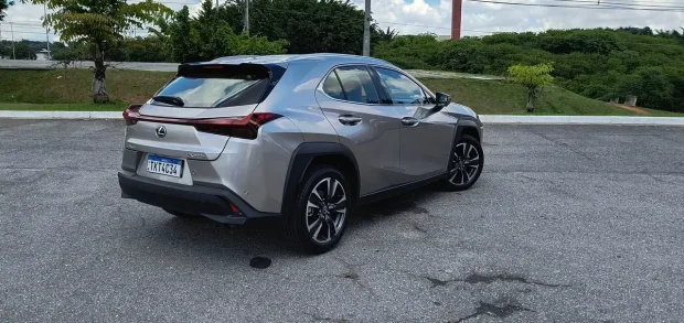 Lexus Ux 300h (13)