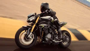 Triumph Speed Triple 1200 Rs 2025 (1)